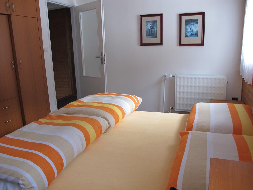 Guest House U Lakomce Desná Екстериор снимка